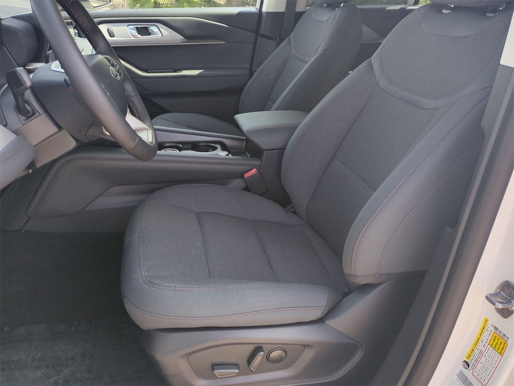 Thumbnail: 2025 Ford Explorer - 11