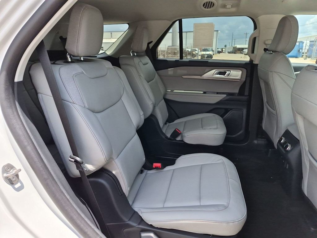 Thumbnail: 2026 Ford Explorer - 33