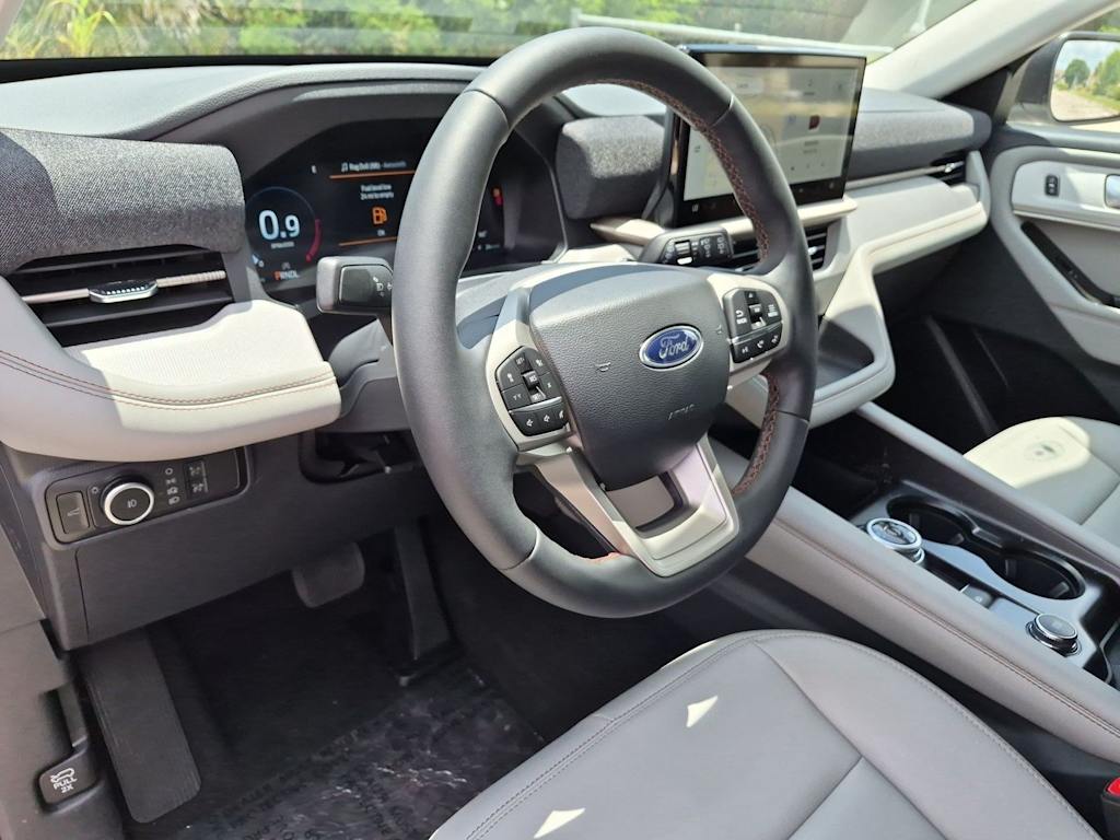 Thumbnail: 2026 Ford Explorer - 2