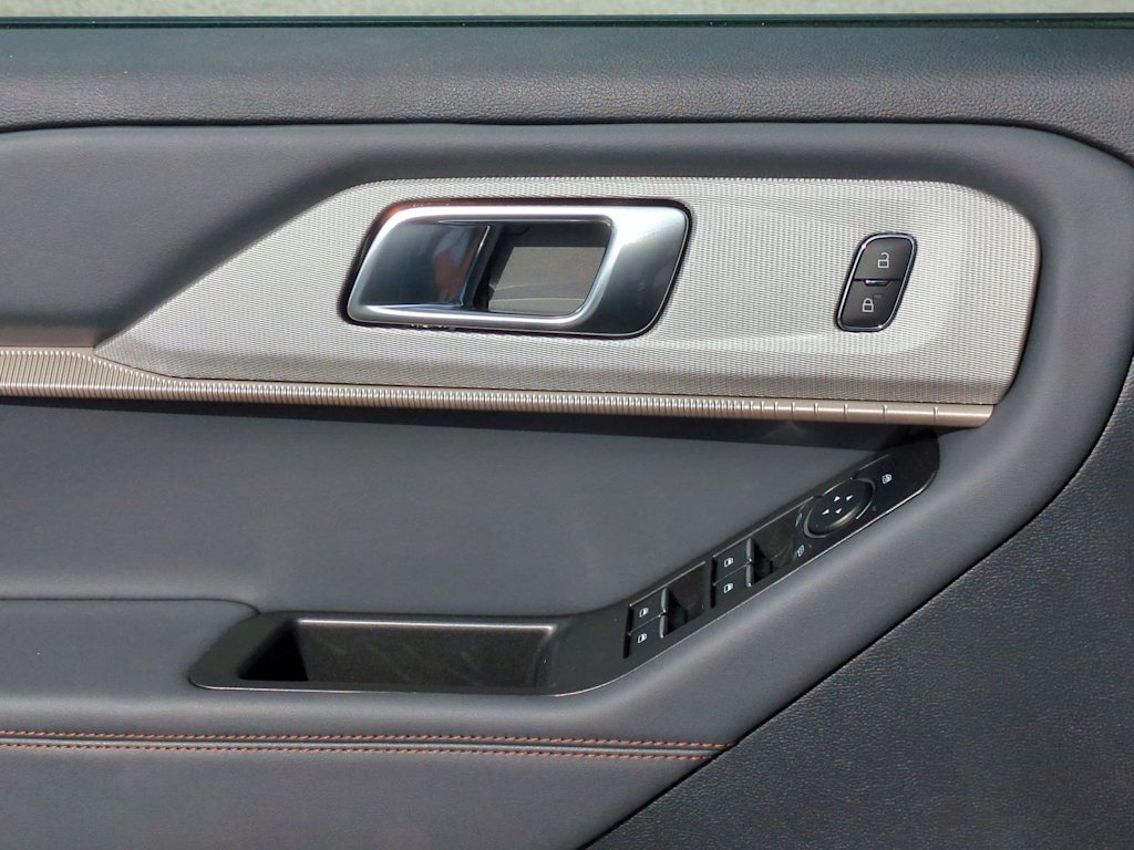 Thumbnail: 2026 Ford Explorer - 32