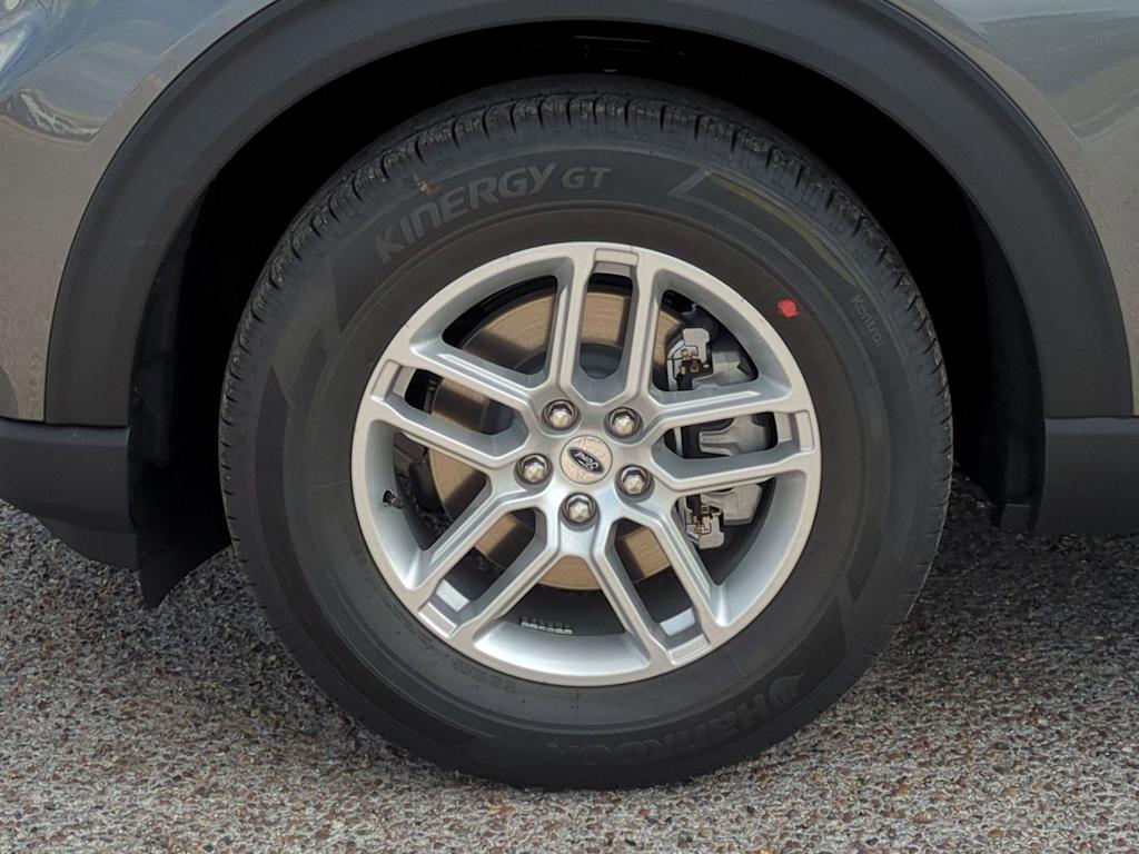 Thumbnail: 2026 Ford Explorer - 8