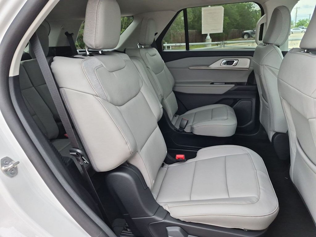 Thumbnail: 2026 Ford Explorer - 31