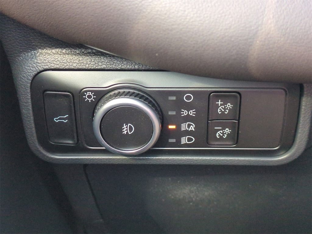 Thumbnail: 2025 Ford Explorer - 29