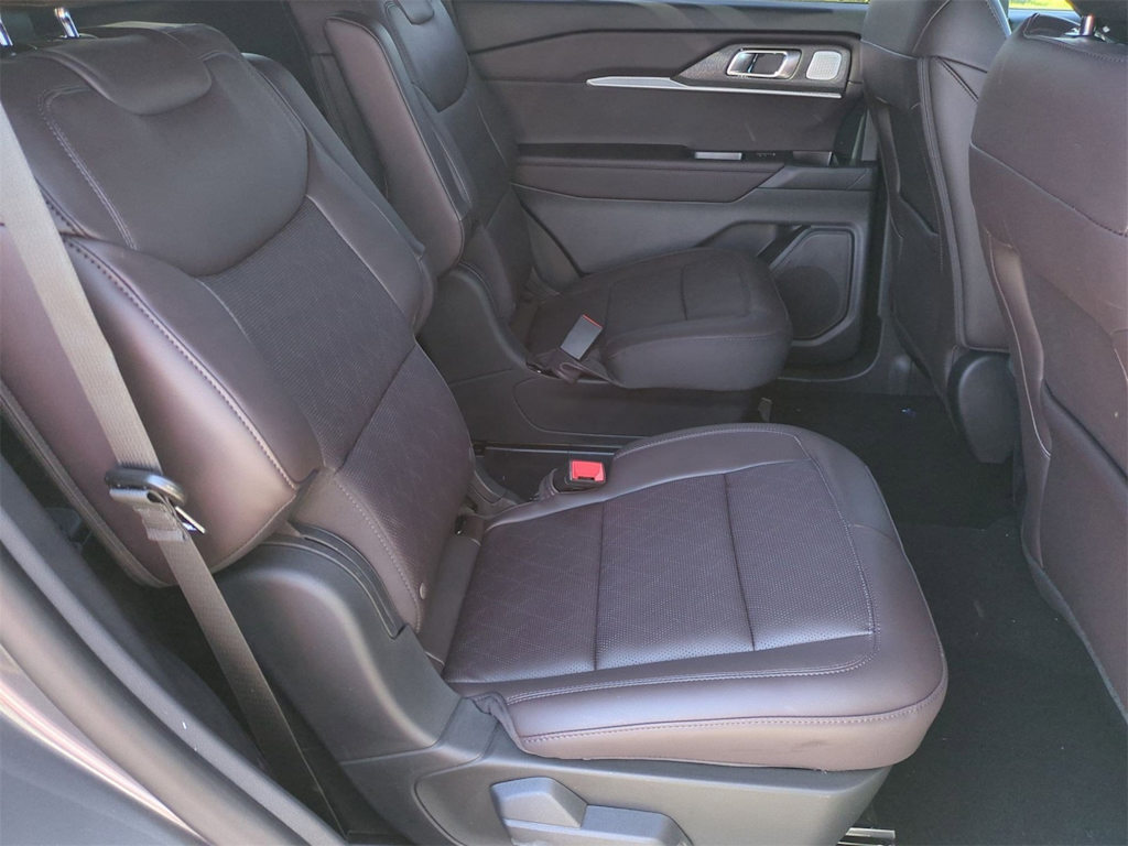 Thumbnail: 2025 Ford Explorer - 34