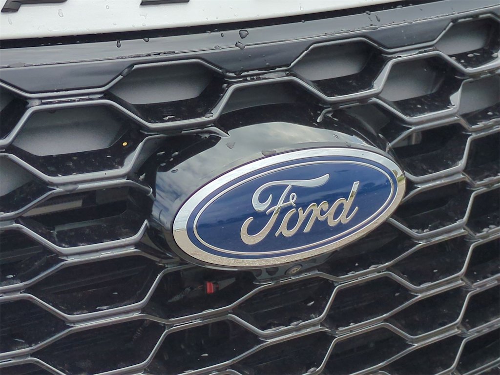 Thumbnail: 2025 Ford Explorer - 7