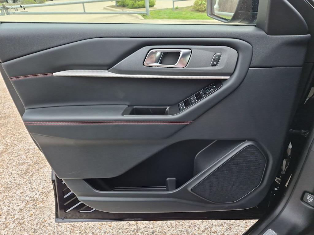 Thumbnail: 2026 Ford Explorer - 30