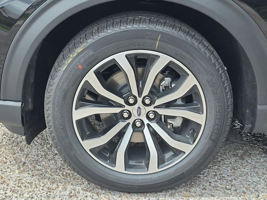 Thumbnail: 2026 Ford Explorer - 6