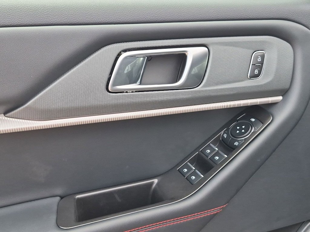 Thumbnail: 2026 Ford Explorer - 33