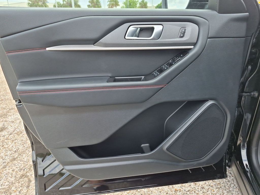 Thumbnail: 2026 Ford Explorer - 32