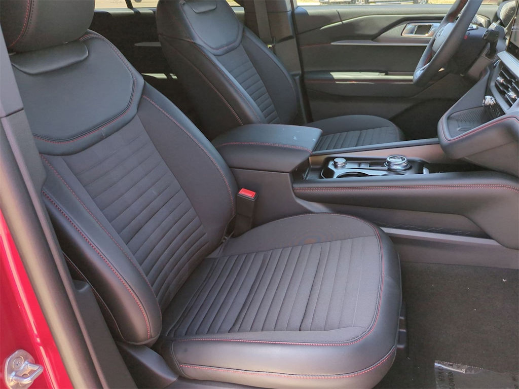 Thumbnail: 2025 Ford Explorer - 12