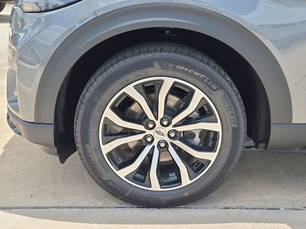 Thumbnail: 2026 Ford Explorer - 8