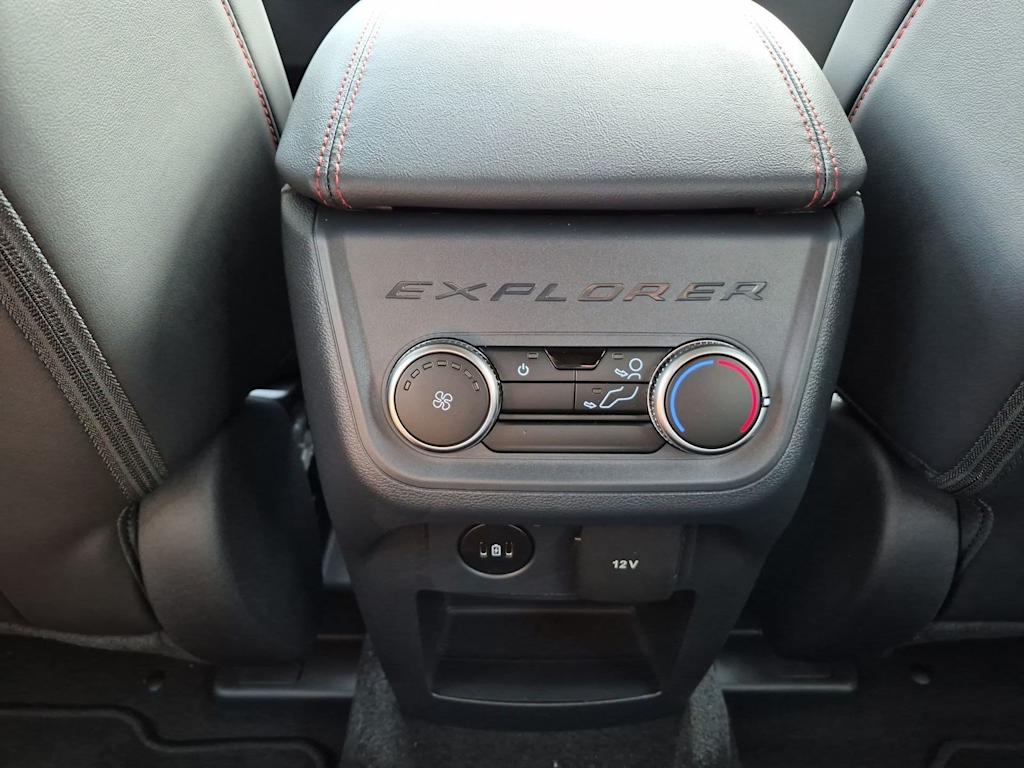 Thumbnail: 2026 Ford Explorer - 30