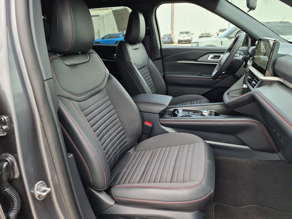 Thumbnail: 2026 Ford Explorer - 12