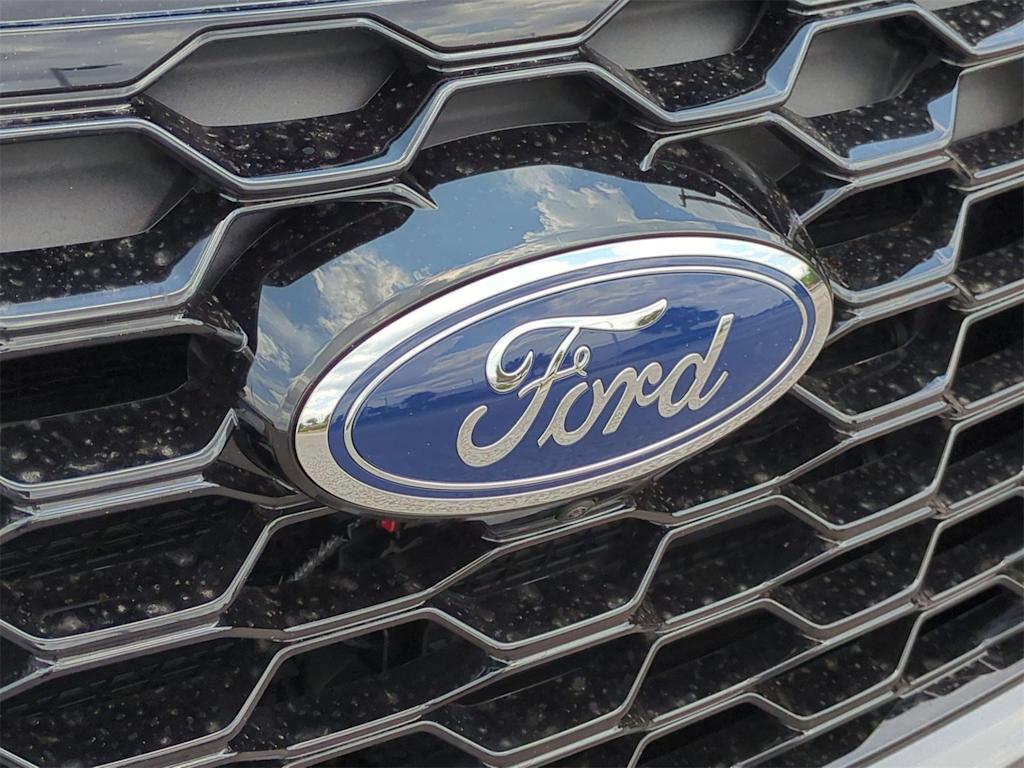 Thumbnail: 2025 Ford Explorer - 7