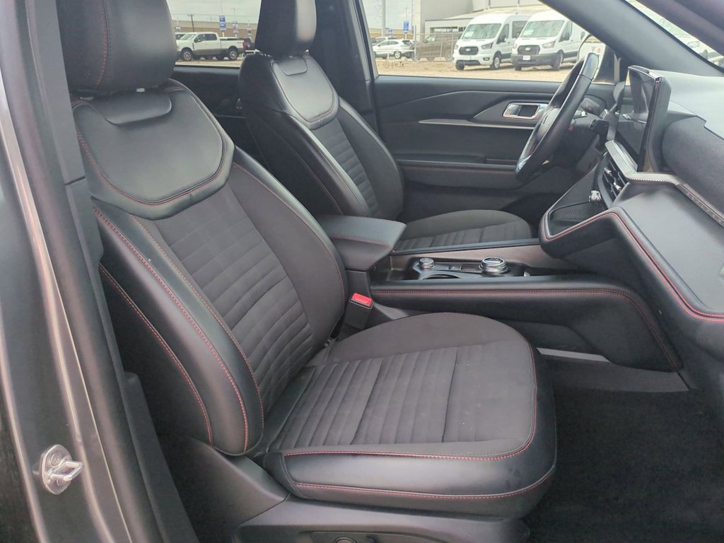 Thumbnail: 2025 Ford Explorer - 12