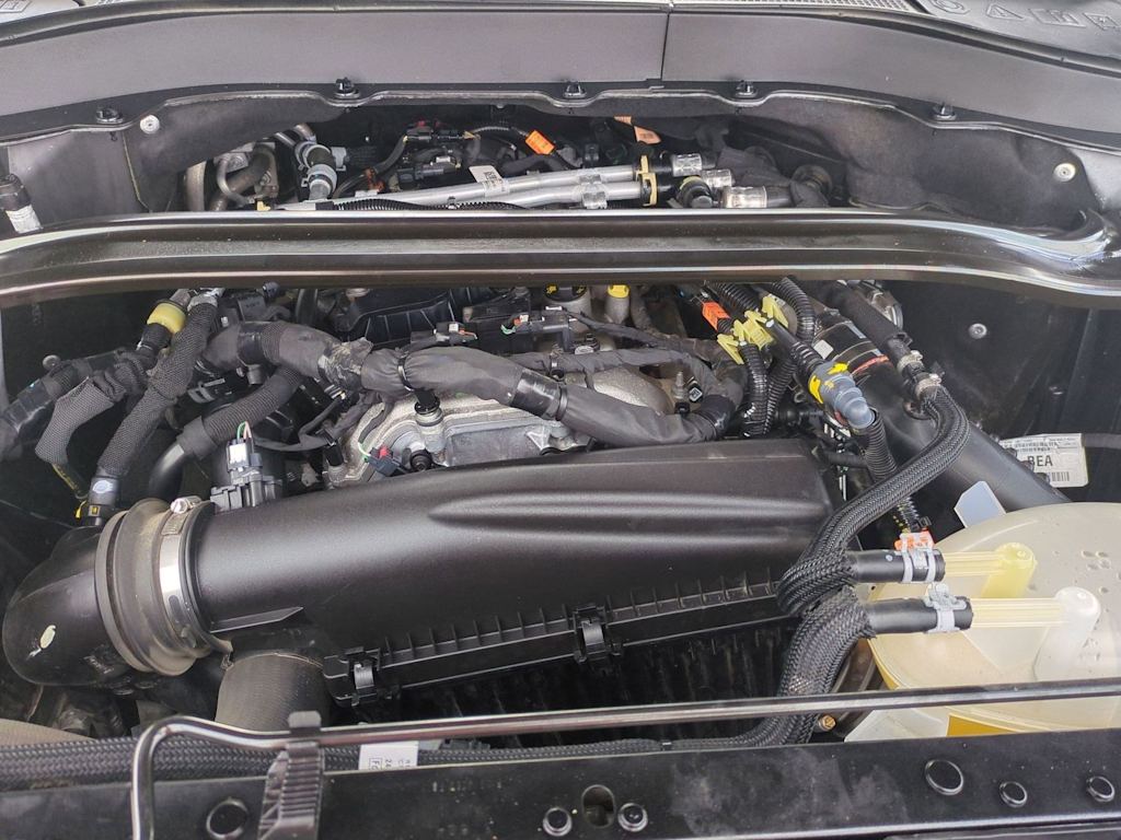 Thumbnail: 2025 Ford Explorer - 9