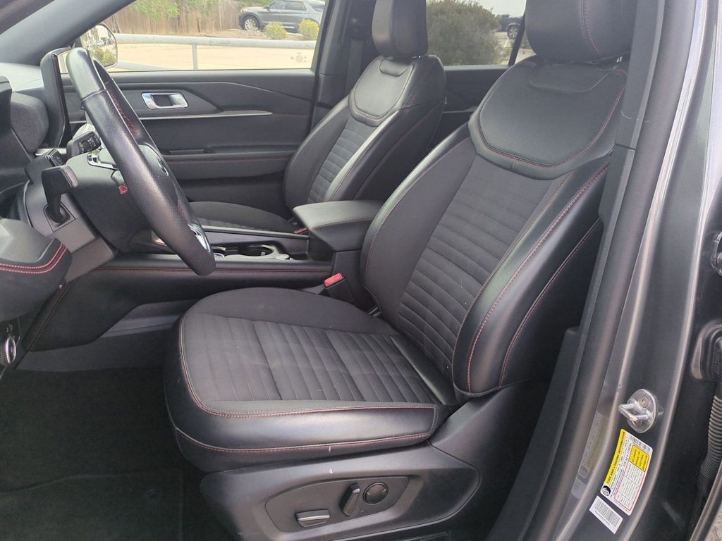 Thumbnail: 2025 Ford Explorer - 11