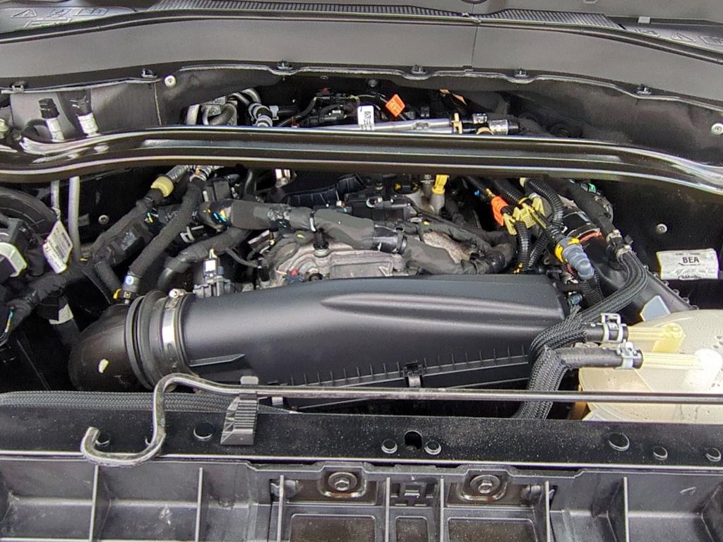 Thumbnail: 2025 Ford Explorer - 8