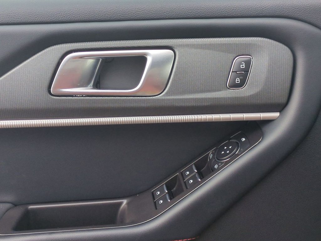 Thumbnail: 2025 Ford Explorer - 31