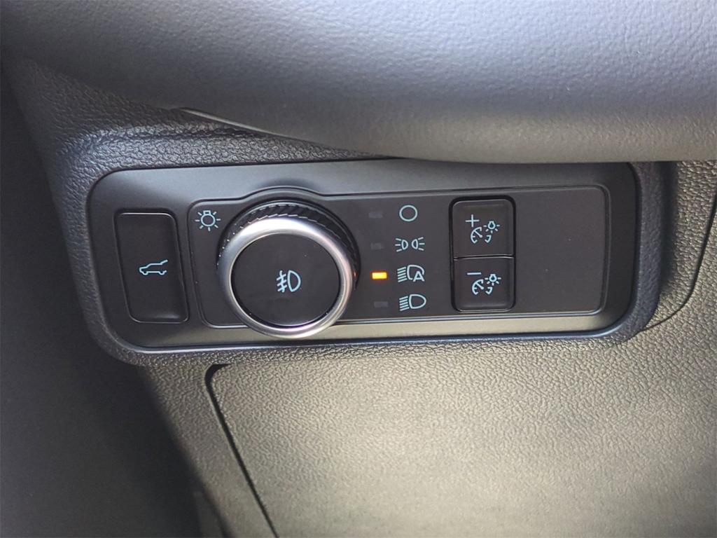 Thumbnail: 2025 Ford Explorer - 29