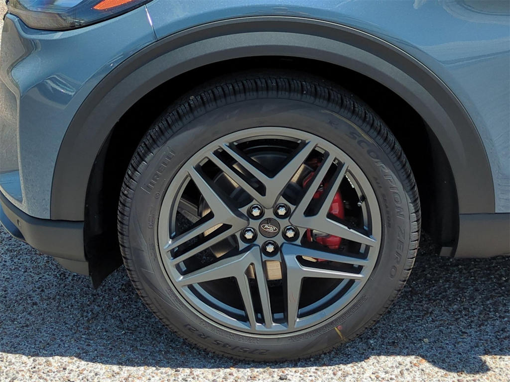 Thumbnail: 2025 Ford Explorer - 8