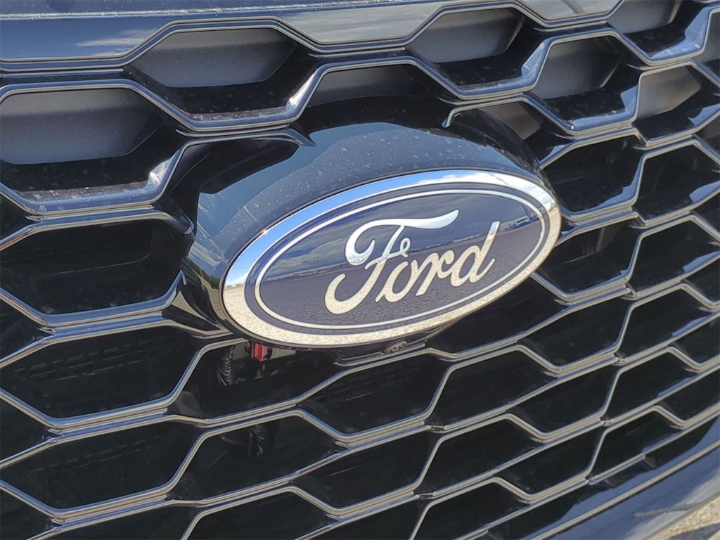 Thumbnail: 2025 Ford Explorer - 34