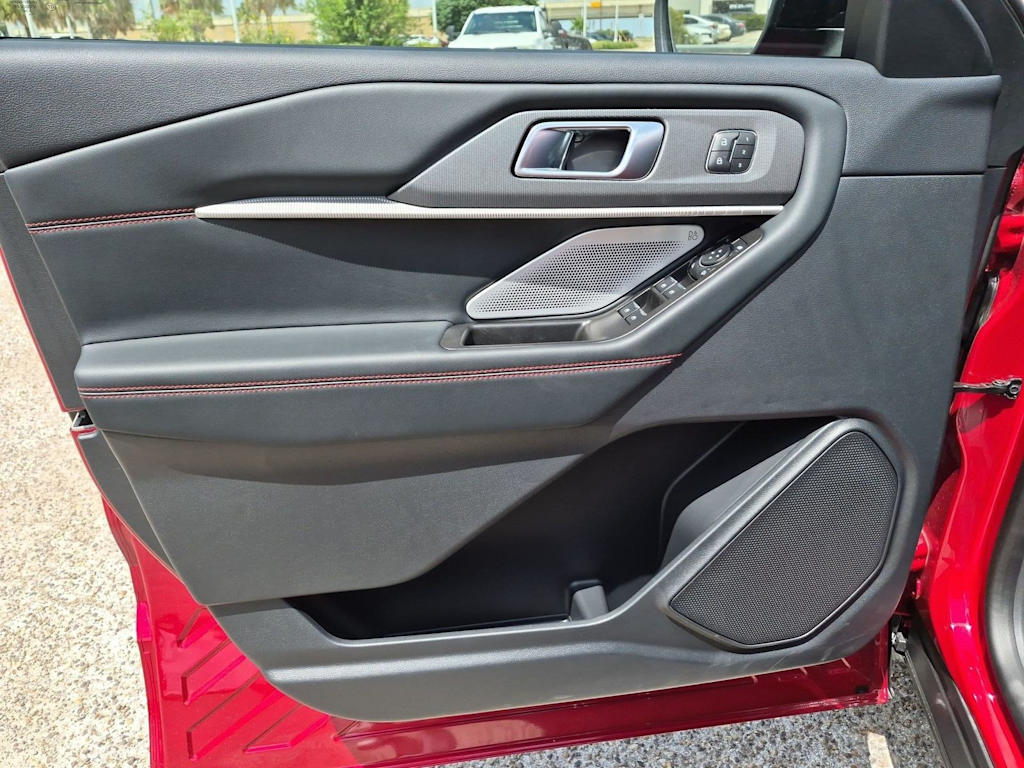 Thumbnail: 2026 Ford Explorer - 32