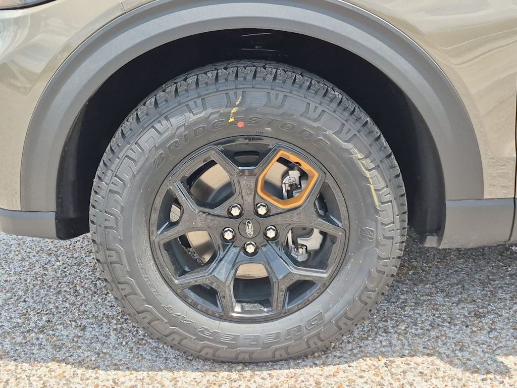 Thumbnail: 2026 Ford Explorer - 8