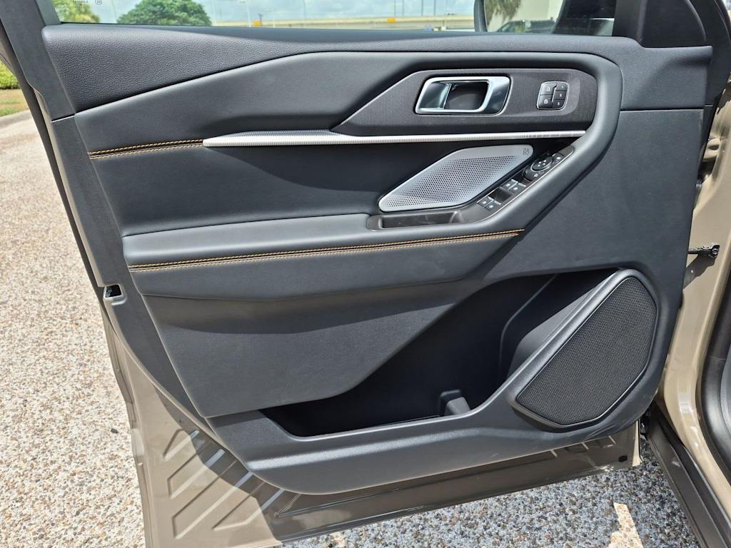 Thumbnail: 2026 Ford Explorer - 32