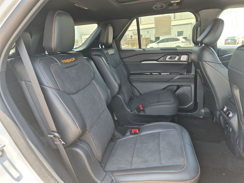 Thumbnail: 2026 Ford Explorer - 34