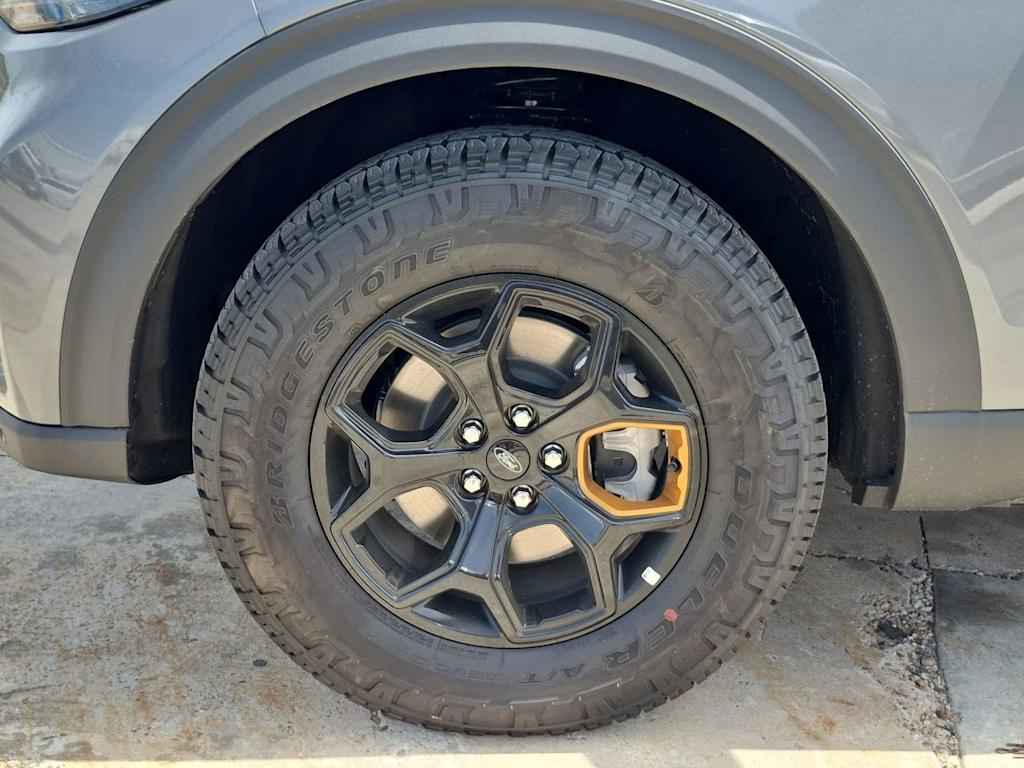 Thumbnail: 2026 Ford Explorer - 8