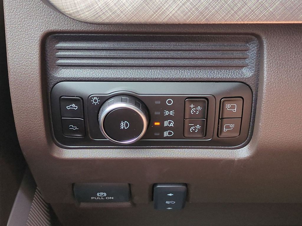 Thumbnail: 2025 Ford F-250 - 27