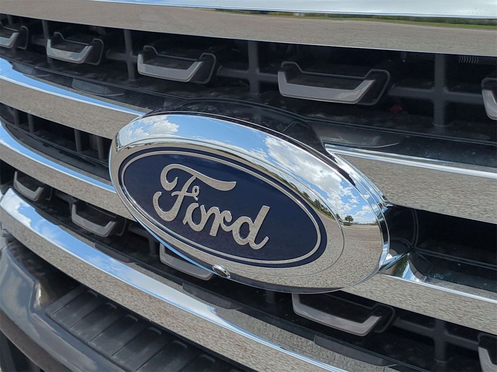 Thumbnail: 2025 Ford F-250 - 34