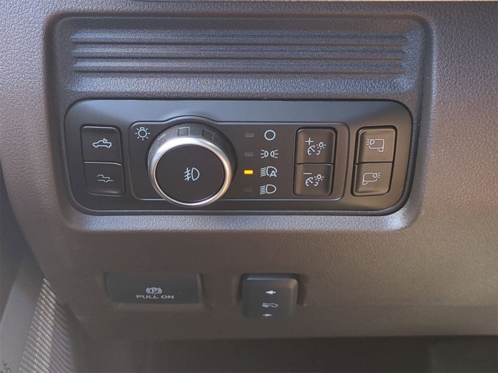 Thumbnail: 2025 Ford F-250 - 28