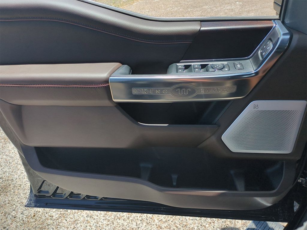 Thumbnail: 2025 Ford F-250 - 31