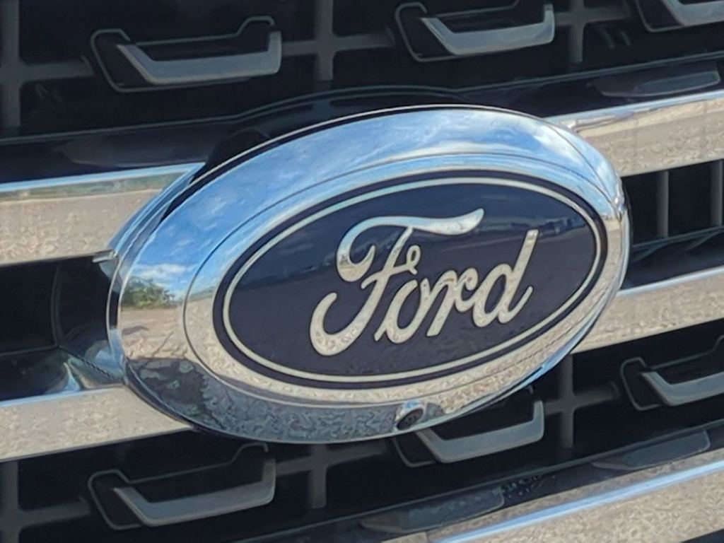 Thumbnail: 2025 Ford F-250 - 6