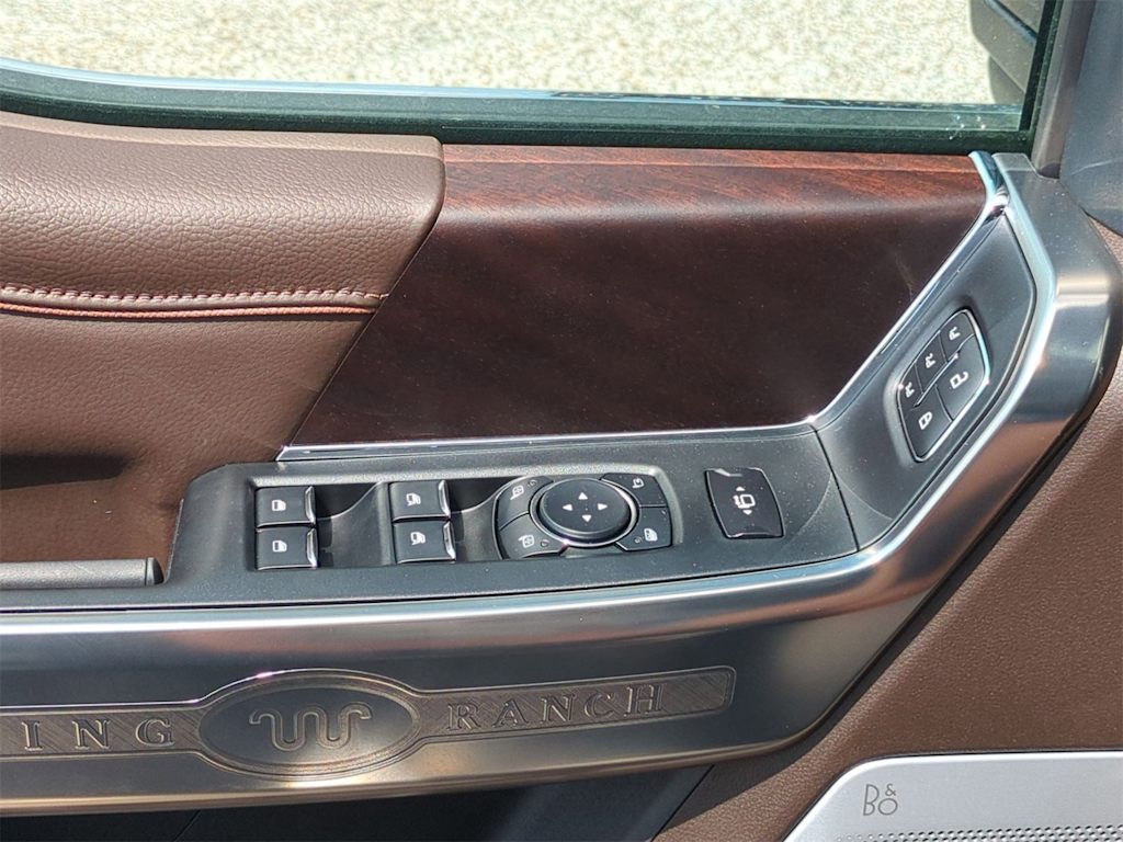 Thumbnail: 2025 Ford F-250 - 32