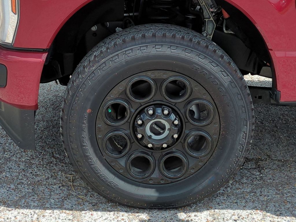 Thumbnail: 2025 Ford F-250 - 8