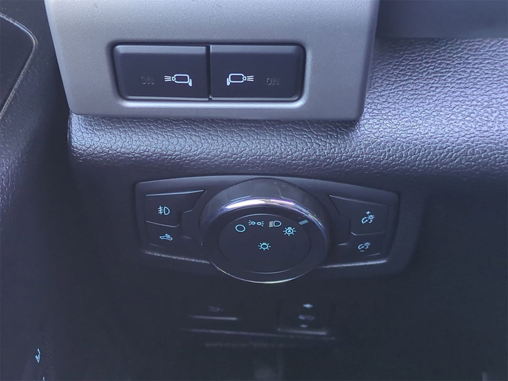 Thumbnail: 2021 Ford F-250 - 28