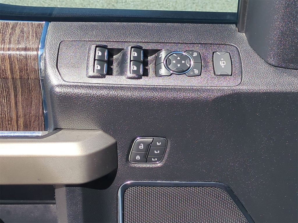 Thumbnail: 2021 Ford F-250 - 31