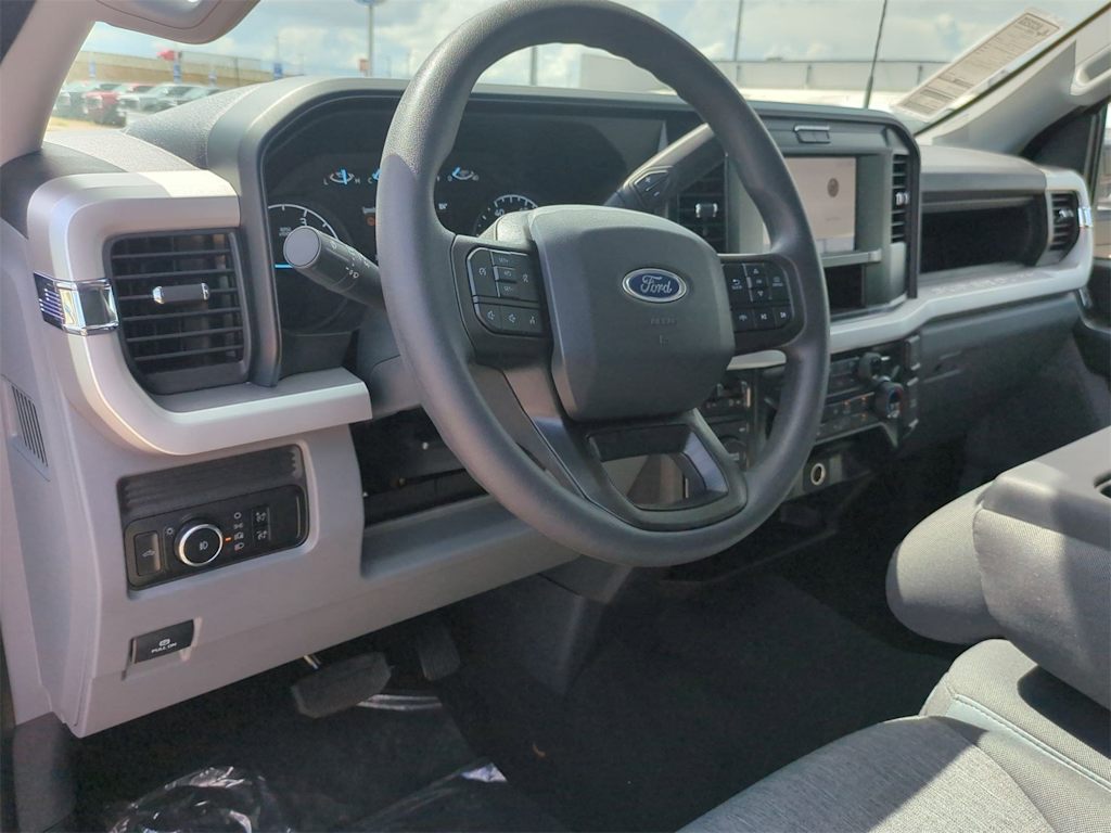 Thumbnail: 2025 Ford F-250 - 2