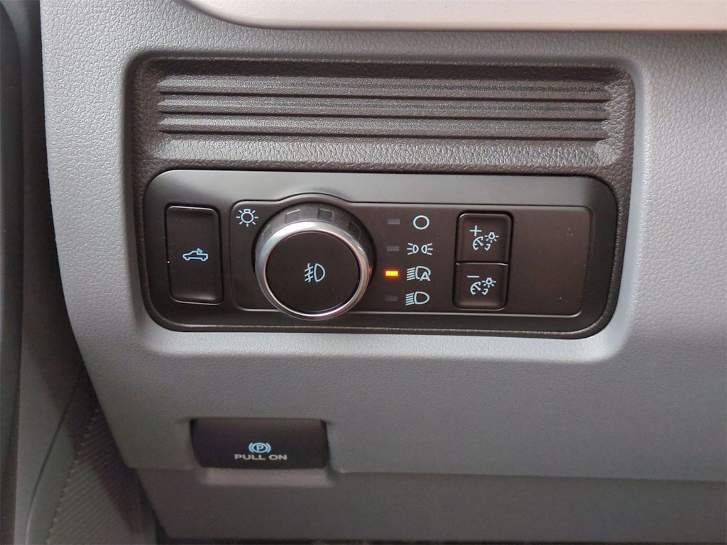 Thumbnail: 2025 Ford F-250 - 27