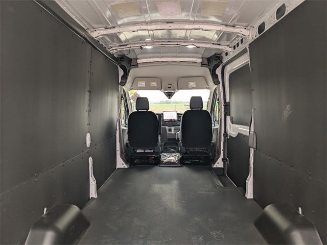 Thumbnail: 2023 Ford Econoline - 17