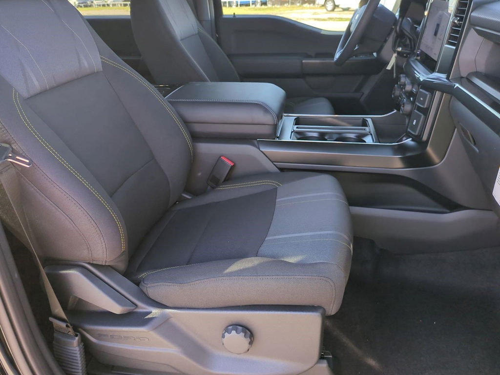 2025 Ford F-150 STX 10