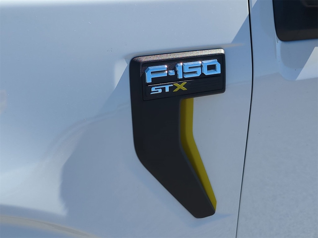 Thumbnail: 2025 Ford F-150 - 32