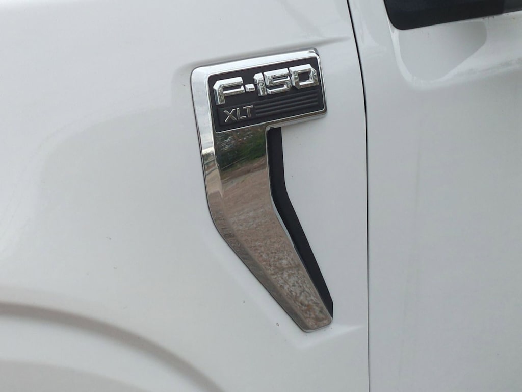 Thumbnail: 2025 Ford F-150 - 32