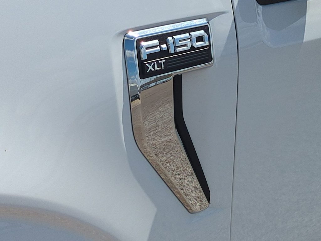 Thumbnail: 2025 Ford F-150 - 32