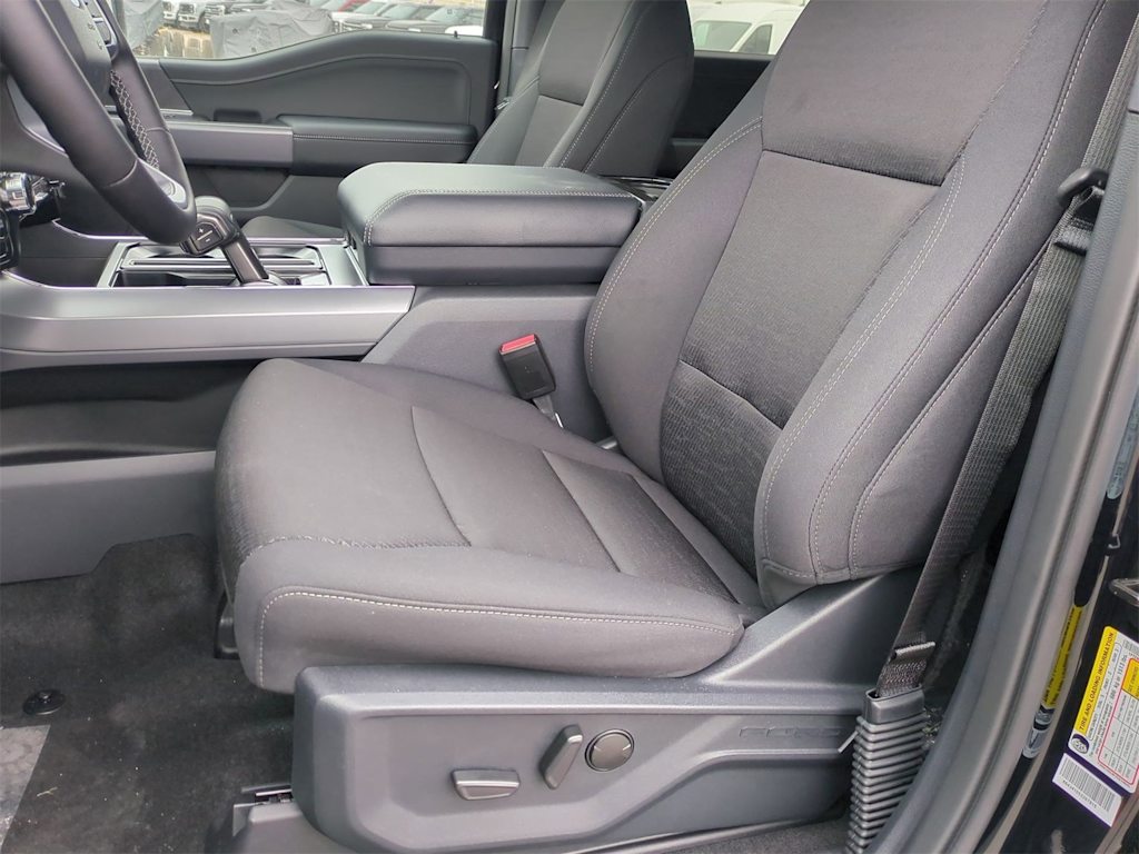 Thumbnail: 2025 Ford F-150 - 10