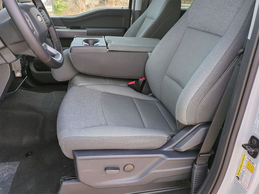 Thumbnail: 2025 Ford F-150 - 10