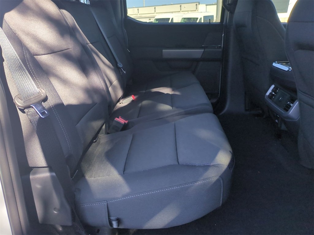 Thumbnail: 2025 Ford F-150 - 32